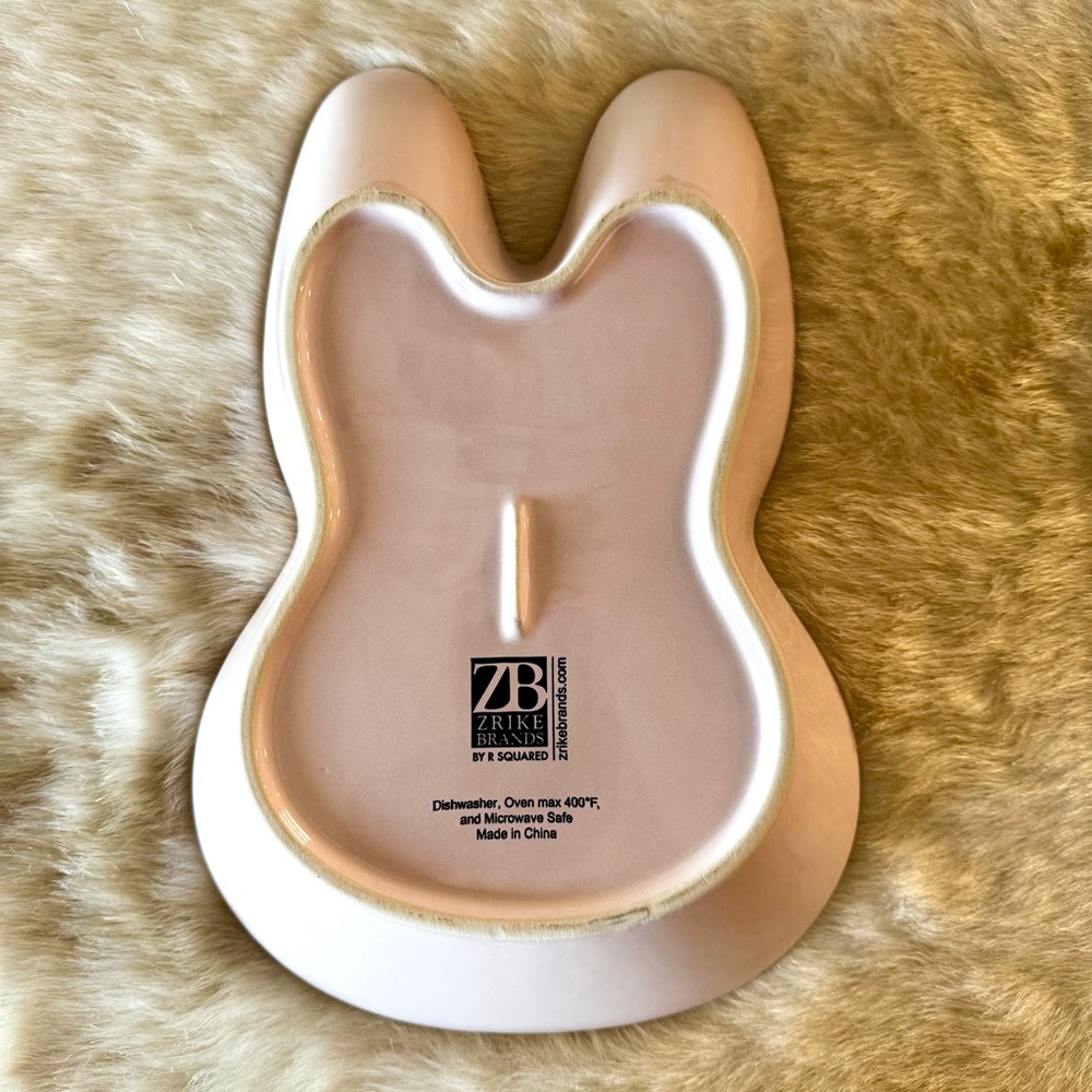 NIB pink R Squared Dining bunny shaped baking dish - Picture 5 of 9